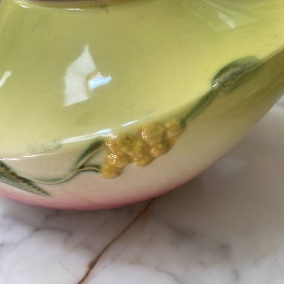 Vintage Hull art pottery teapot , cream and sugar bowl . - Picture 12 of 15